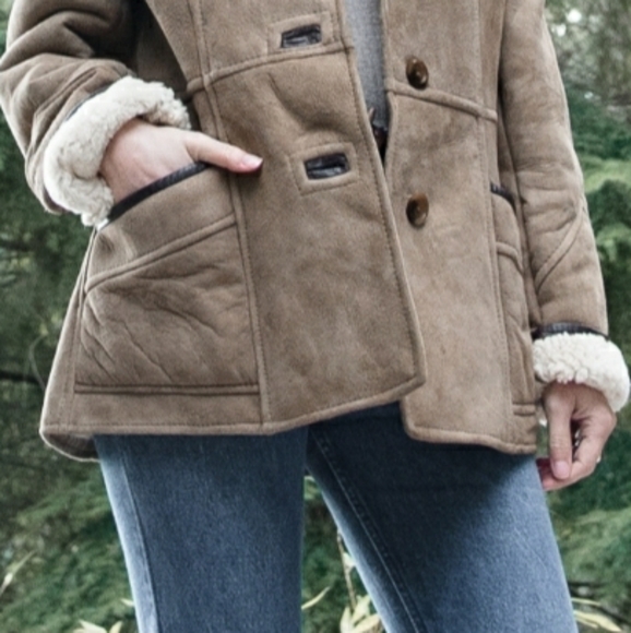 🍂🍁《VINTAGE》REAL DEAL SHEARLING COAT! - Picture 10 of 11